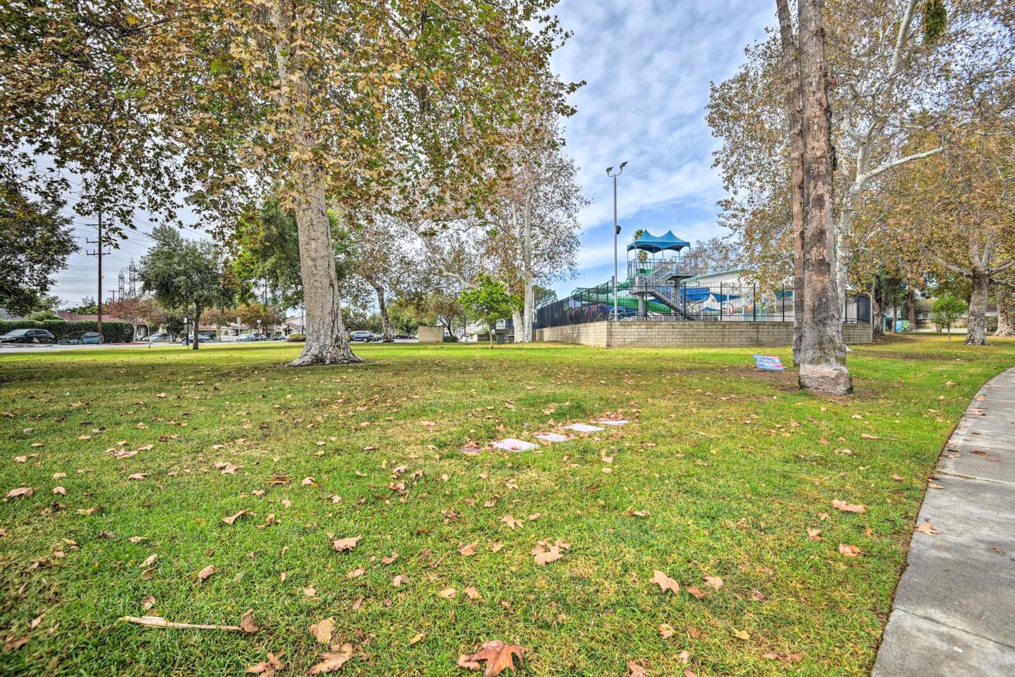 Villa Stylish And Modern Burbank Gem With Private Yard! Exterior foto